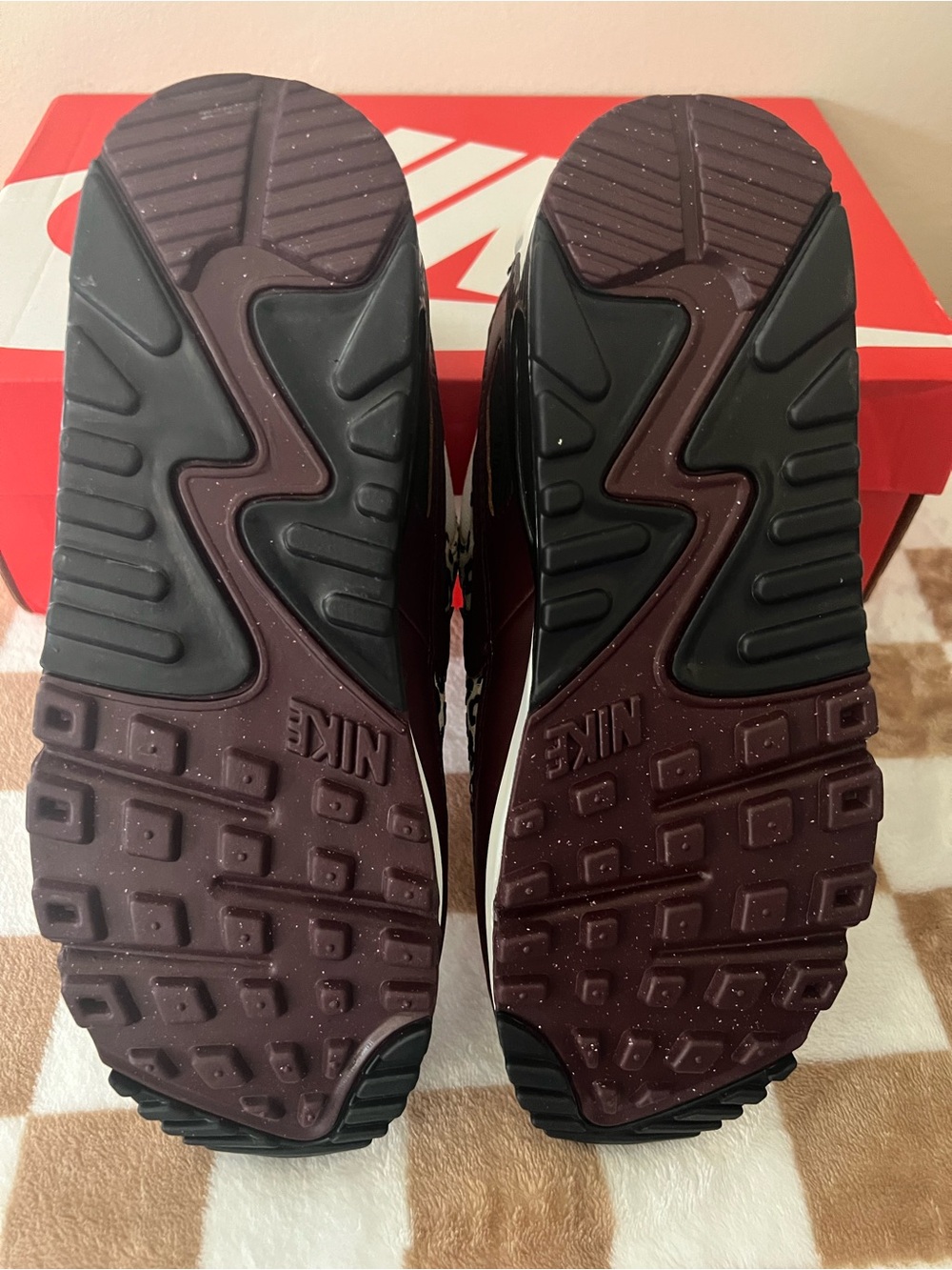 Nike Air Max 90 SE Sneakers Burgundy/Leopard IF1619 102 Women’s Sz 7.5 BNIB - Picture 14 of 16